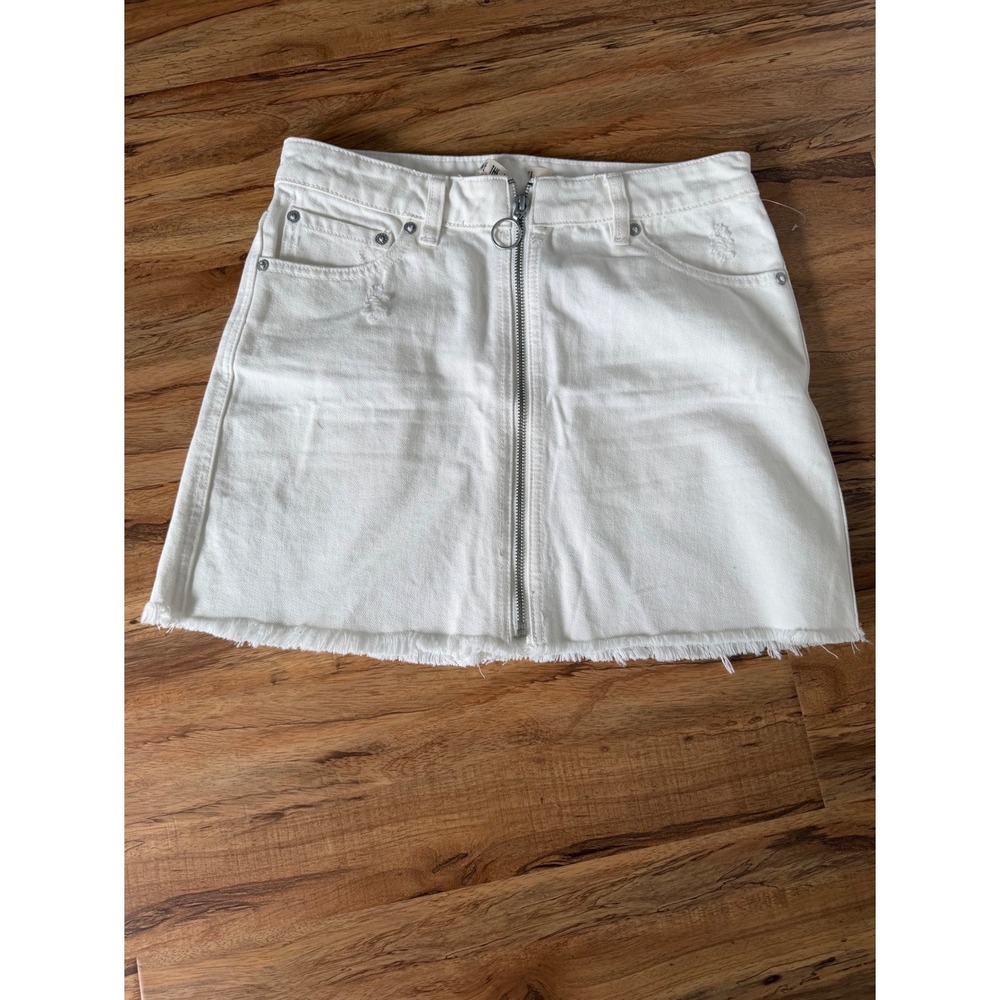 Free People We The Free White Denim Mini Skirt Zip Front Distressed Raw Hem 26